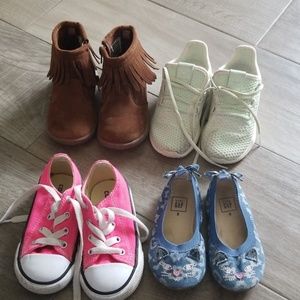 Size 7 toddler shoe bundle.